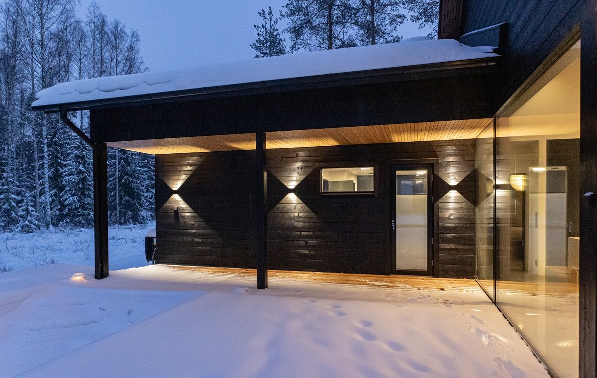 Le applique Funk portano una luce confortevole e priva di abbagliamenti sulla vostra terrazza